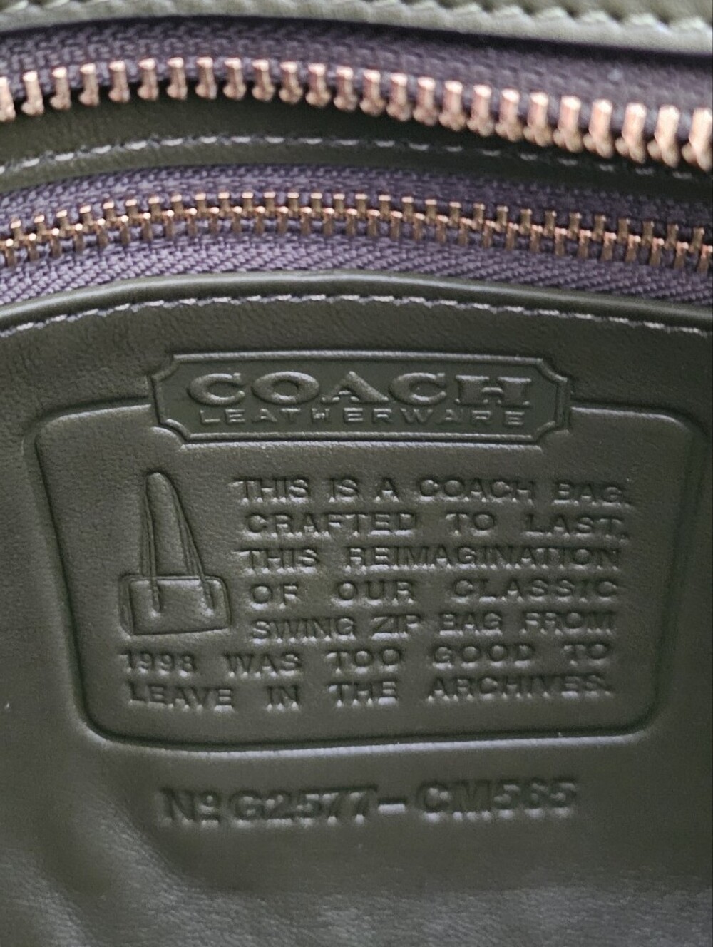 NWT COACH Swing Zip in Olive - Picture 10 of 11
